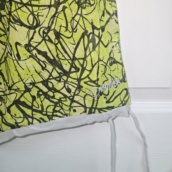 Zumba Fitness Pink and Black Tank Top - Picture 7 of 7